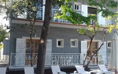 Вила Хелиос Гарден (со базен) – Лименас 2026